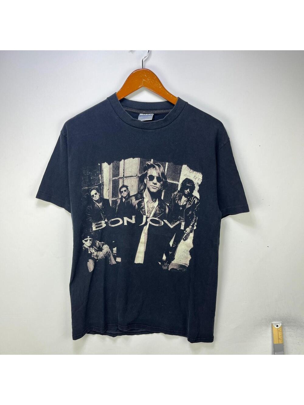 Vintage Bon Jovi Keep the Faith Tour t shirt Large